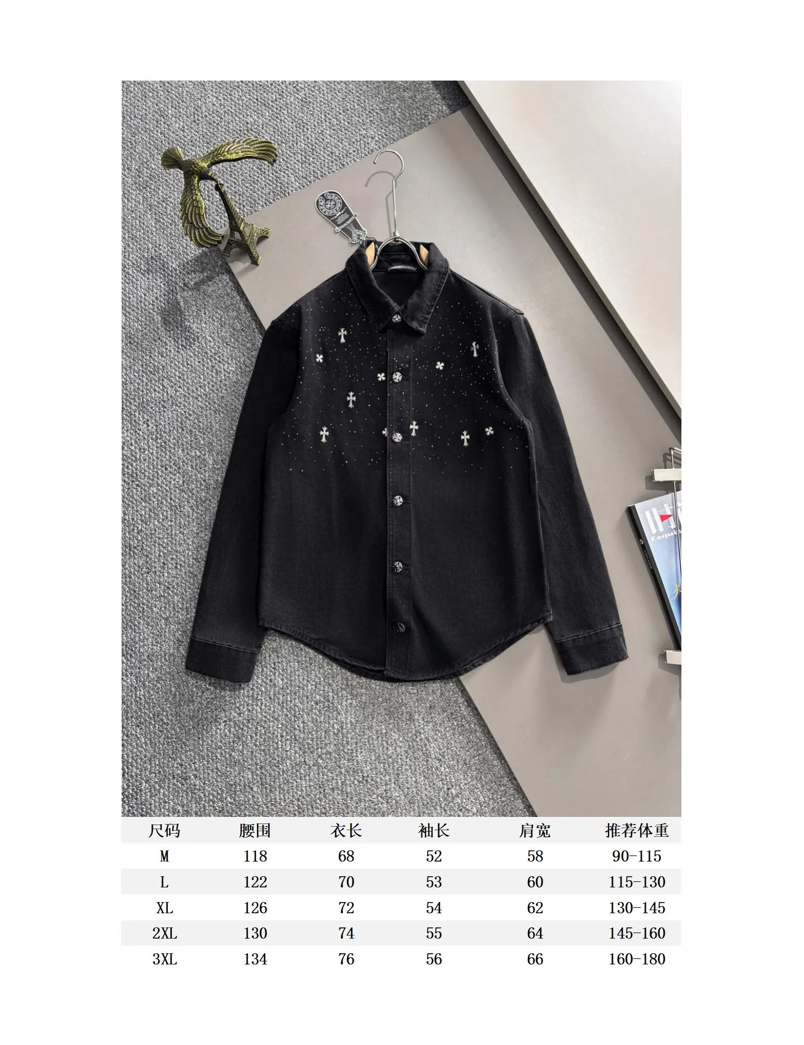 🅿️380 Kroxin 2025 catwalk style high-end customized jacquard denim jacket, the texture is first-class, the fabric is made of original jacquard material, brand LOGO engraved, the classic lapel denim jacket is simple and fashionable, low-key luxury, deeply sought after by big stars and Internet celebrities, one of the must-have items for fashionistas! Size: M-3XL
